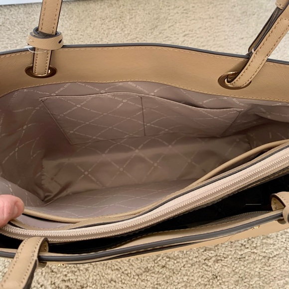 Michael Kors Walsh Medium Multifunction (MF) Saffiano Leather Tote - Camel - Picture 5 of 11